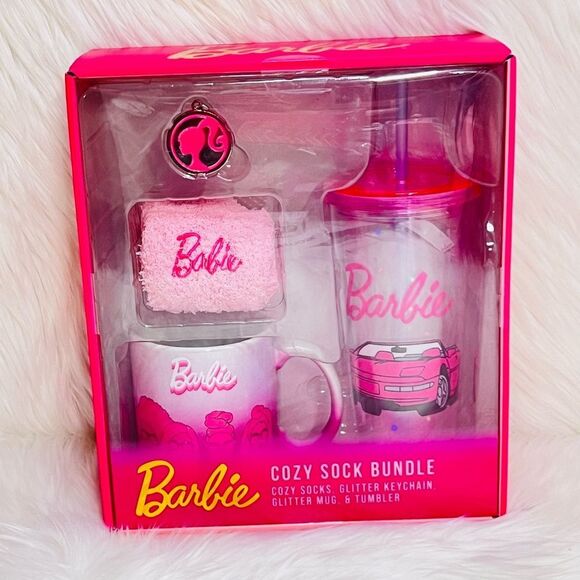 Barbie Gift Bundle - Picture 1 of 3